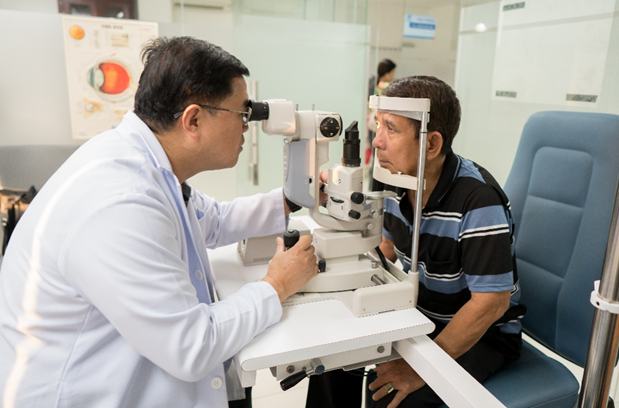 Khám và điều trị