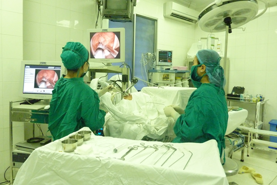 Khám và điều trị