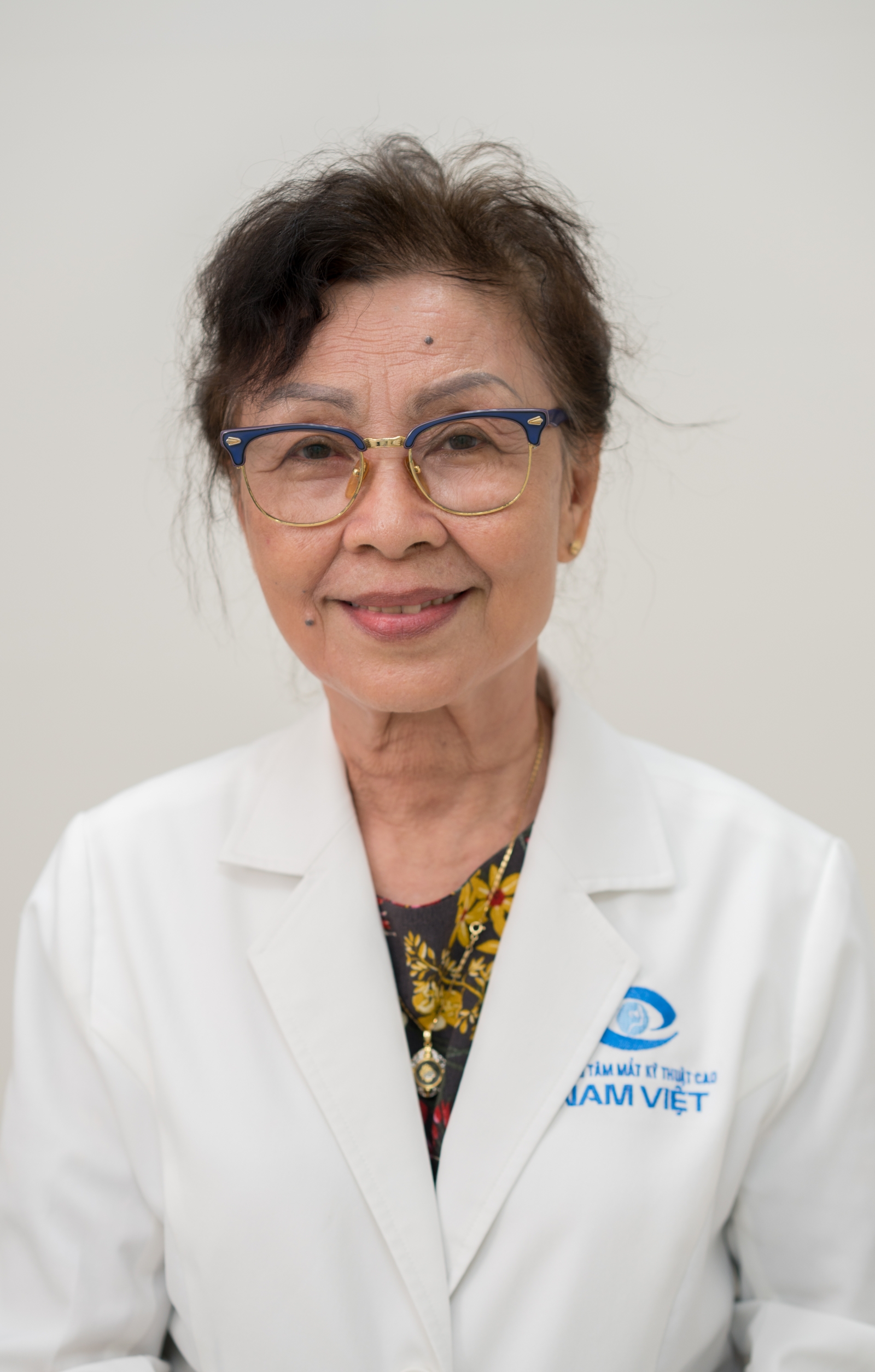 BS CKII TRẦN PHAN VIỆT NGA